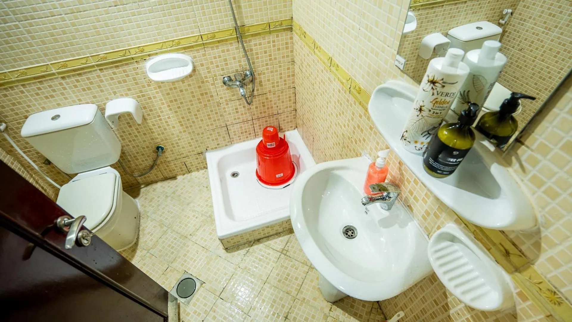Tourist Homes Abudhabi For Family And Couple Baith Al Jannah Llc Abu Dabi 0*,